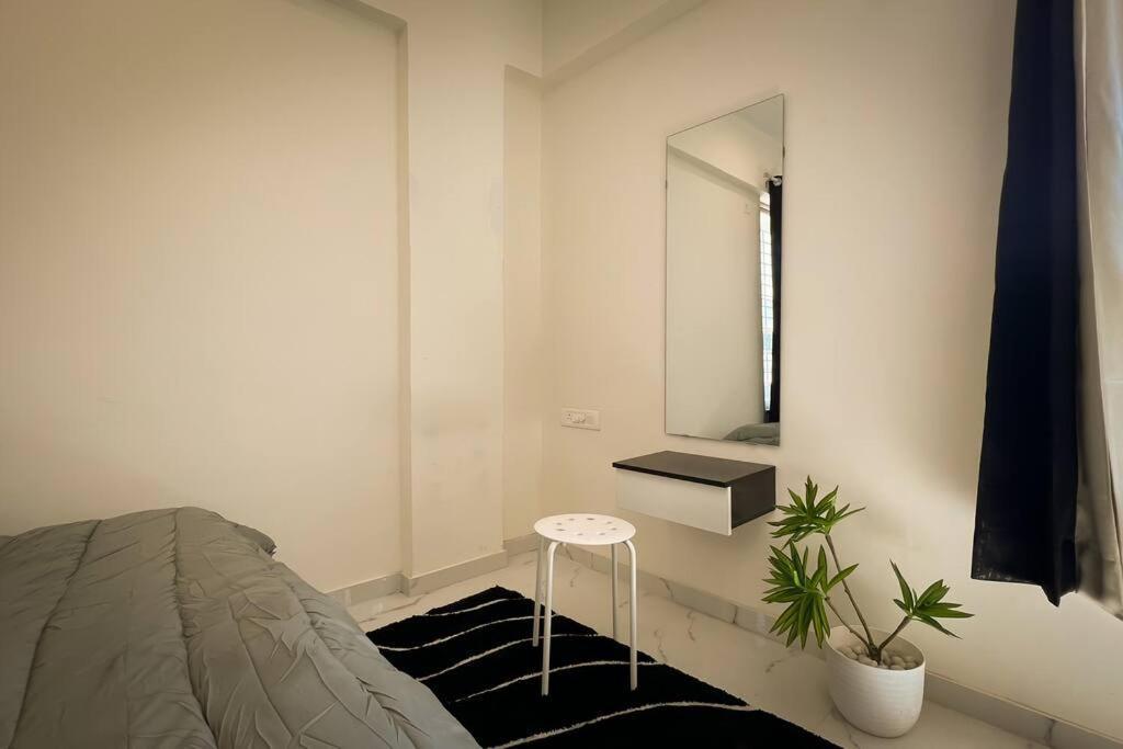 Apartment Spacious 1 Bhk In Main Kharadi - Anandkunj Pune