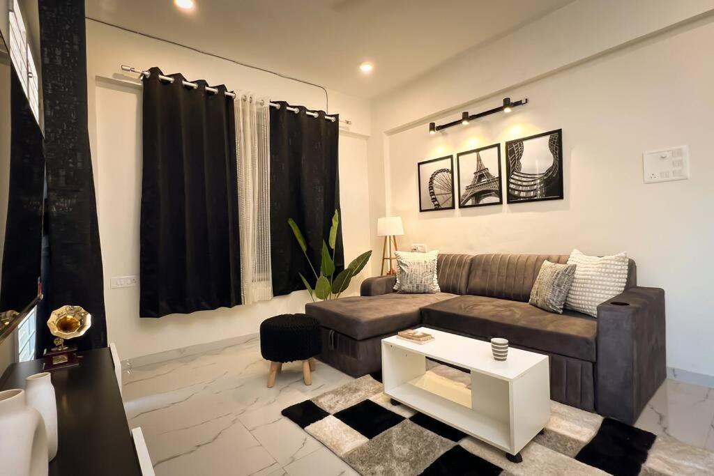 Apartment Spacious 1 Bhk In Main Kharadi - Anandkunj Pune